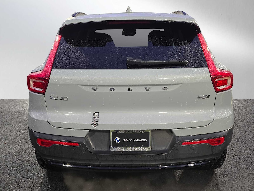 Used 2024 Volvo XC40 B5 Plus Dark SUV