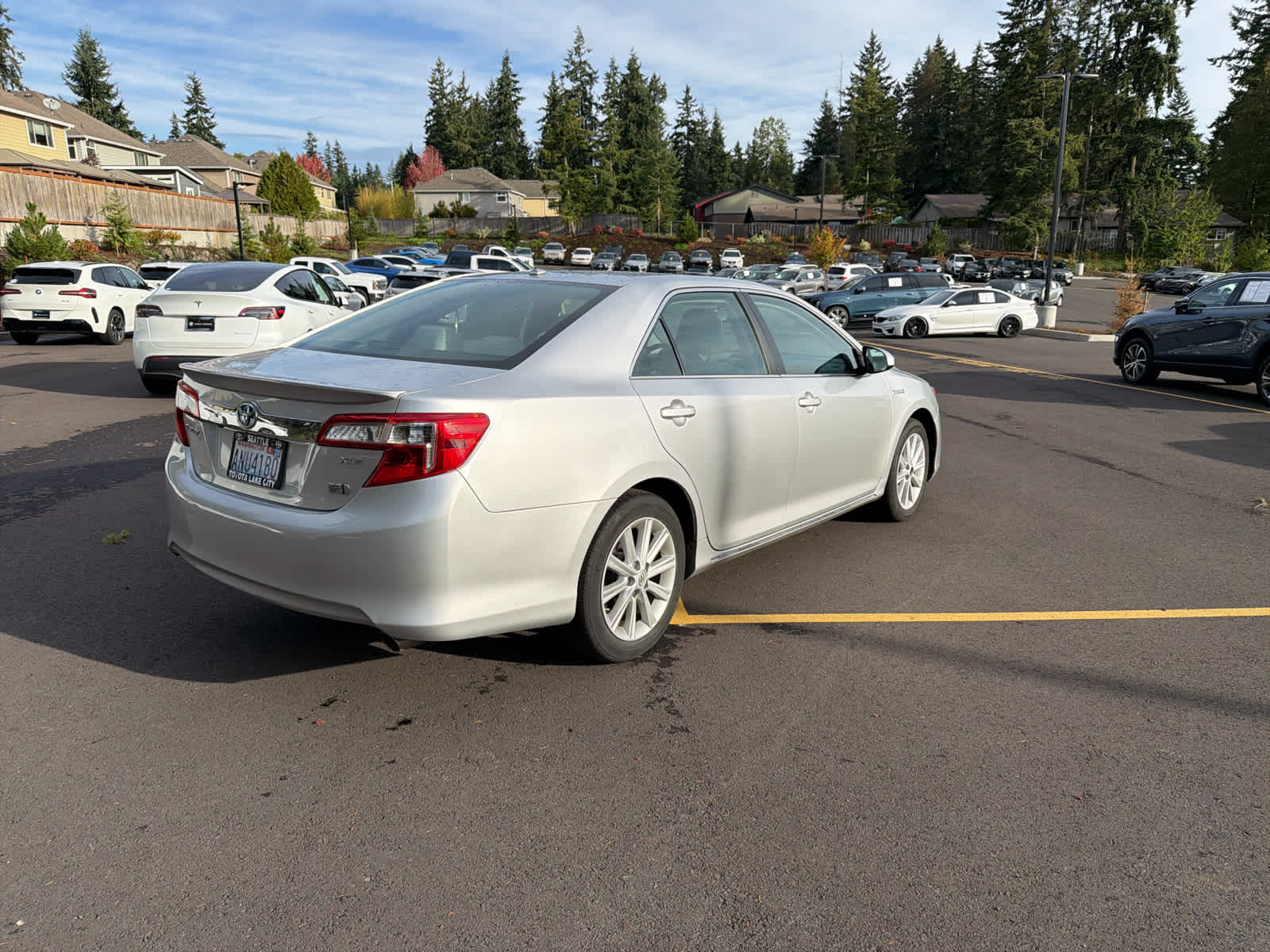 2013 Toyota Camry Hybrid LE photo 4