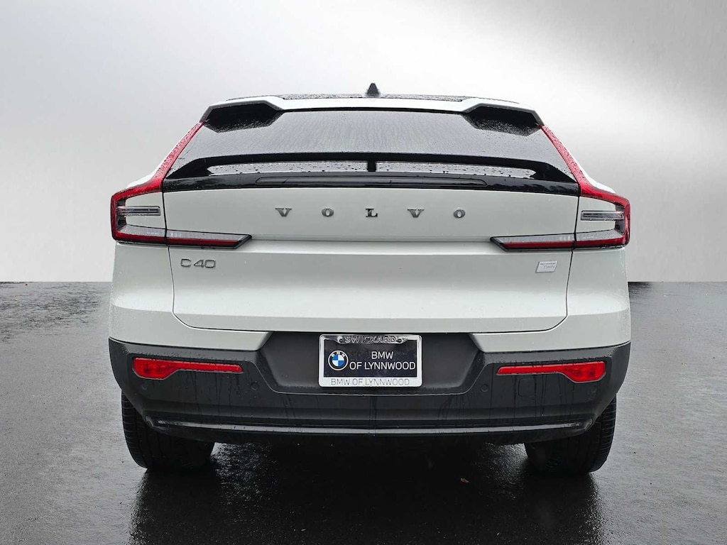 Used 2024 Volvo C40 Recharge Pure Electric Twin Ultimate SUV
