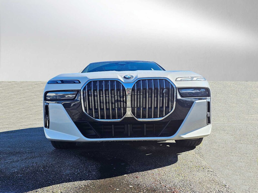 Used 2024 BMW i7 xDrive60 Sedan