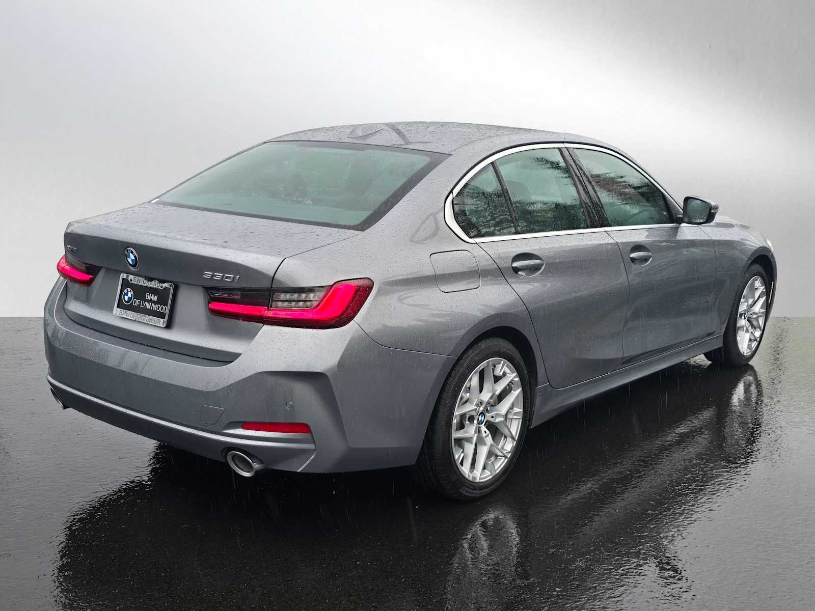2025 Bmw 330i xDrive Sedan photo 3