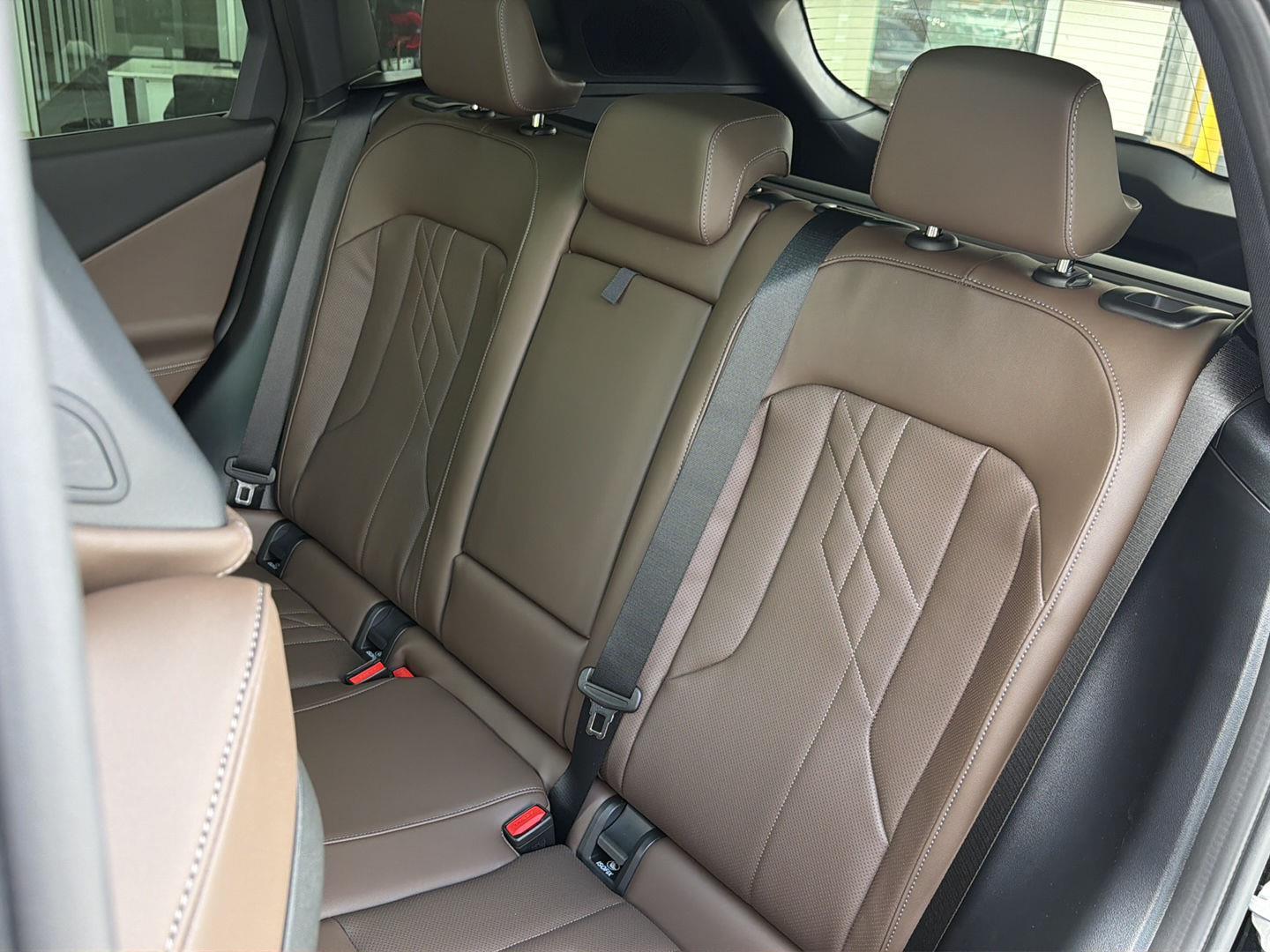 2026 BMW X3 M50 - Photo 29