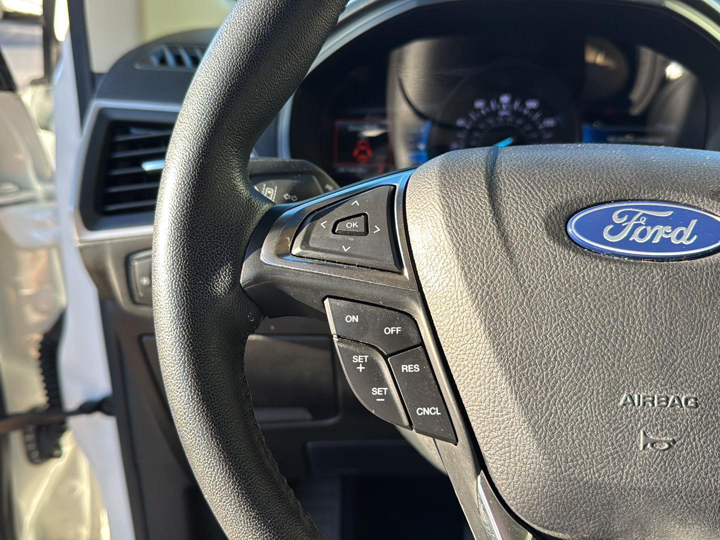2022 Ford Edge SEL - Photo 19