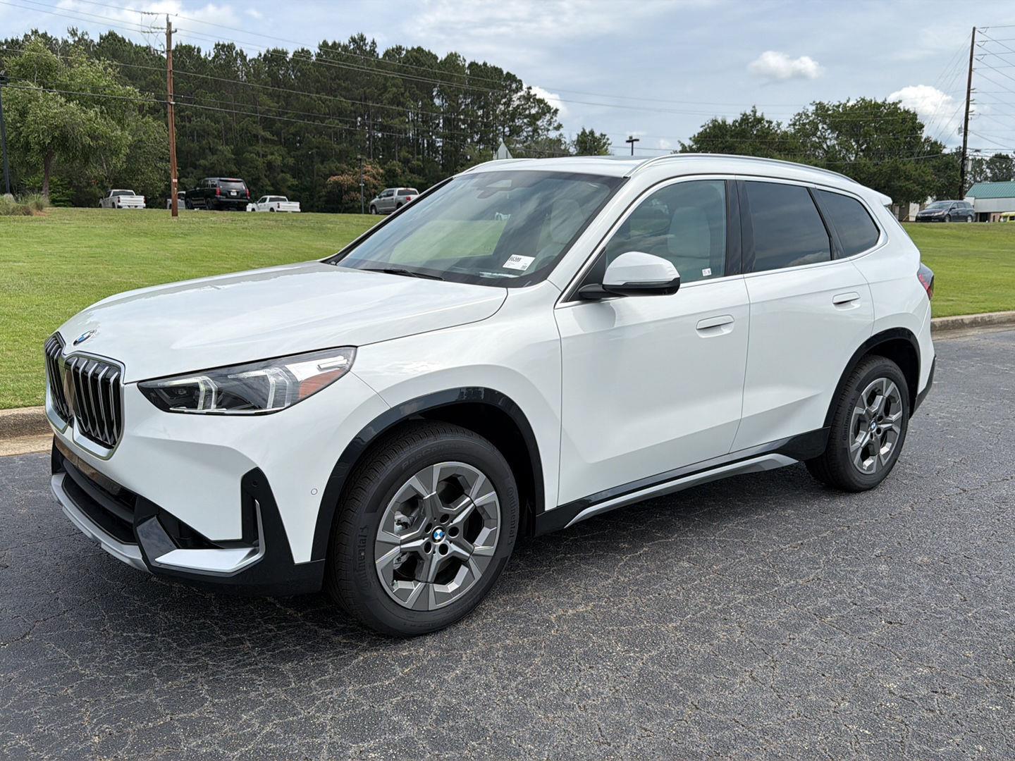 2026 BMW X1 xDrive28i's photo