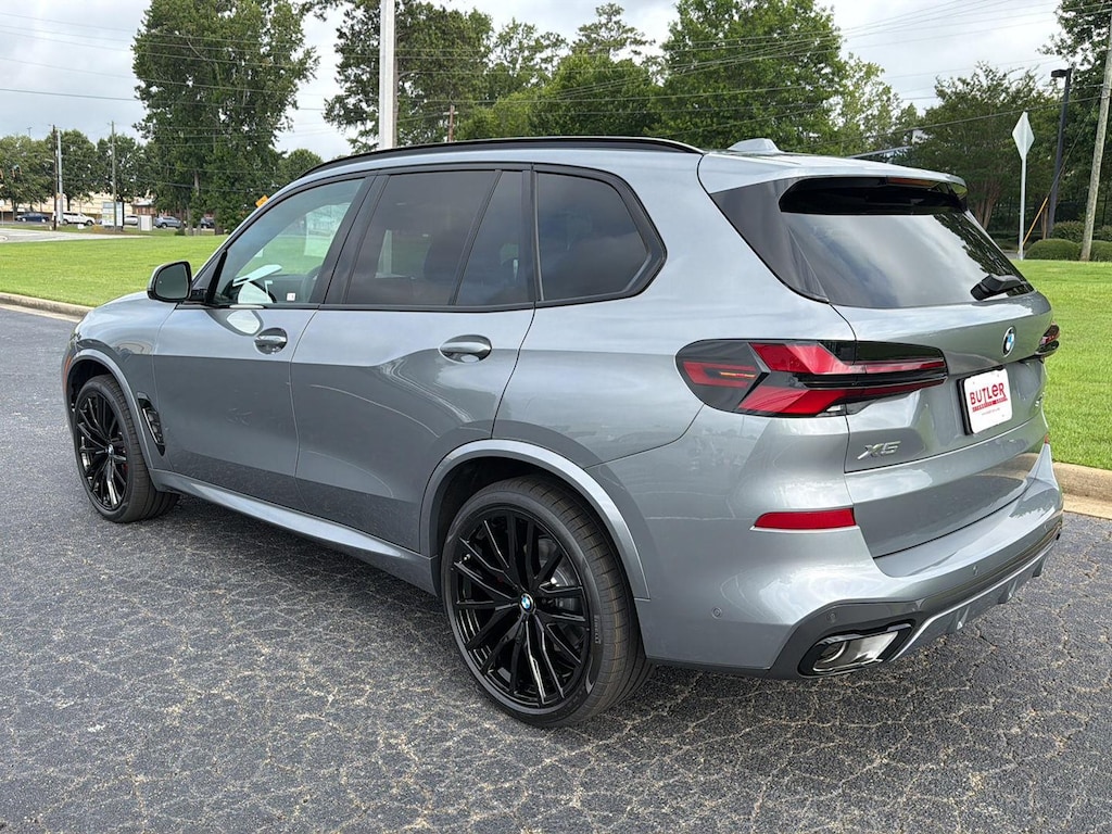 New 2026 BMW X5 sDrive40i SUV
