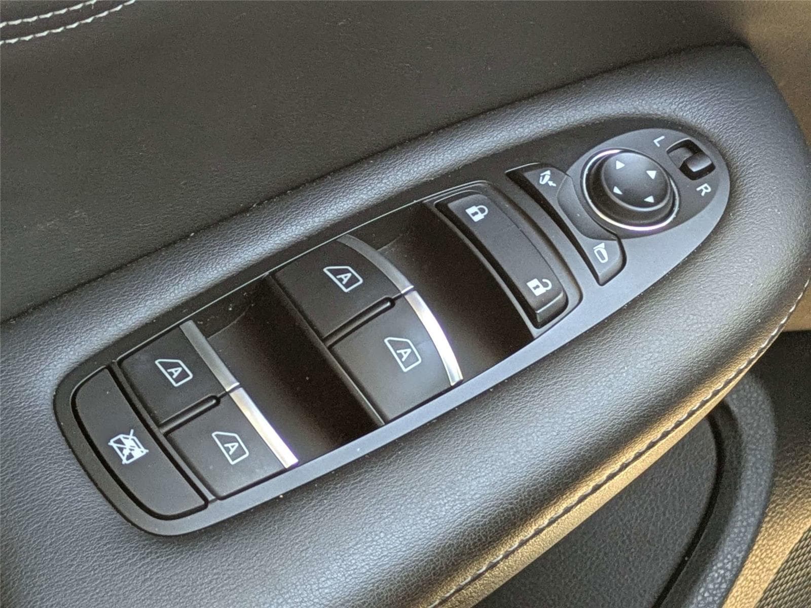 2023 INFINITI QX50 Sensory - Photo 27