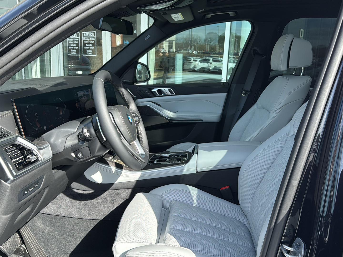 2026 BMW X5 40i - Photo 9