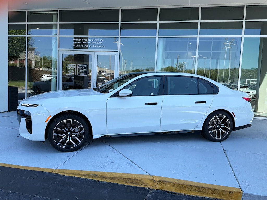 New 2026 BMW 740i xDrive Sedan
