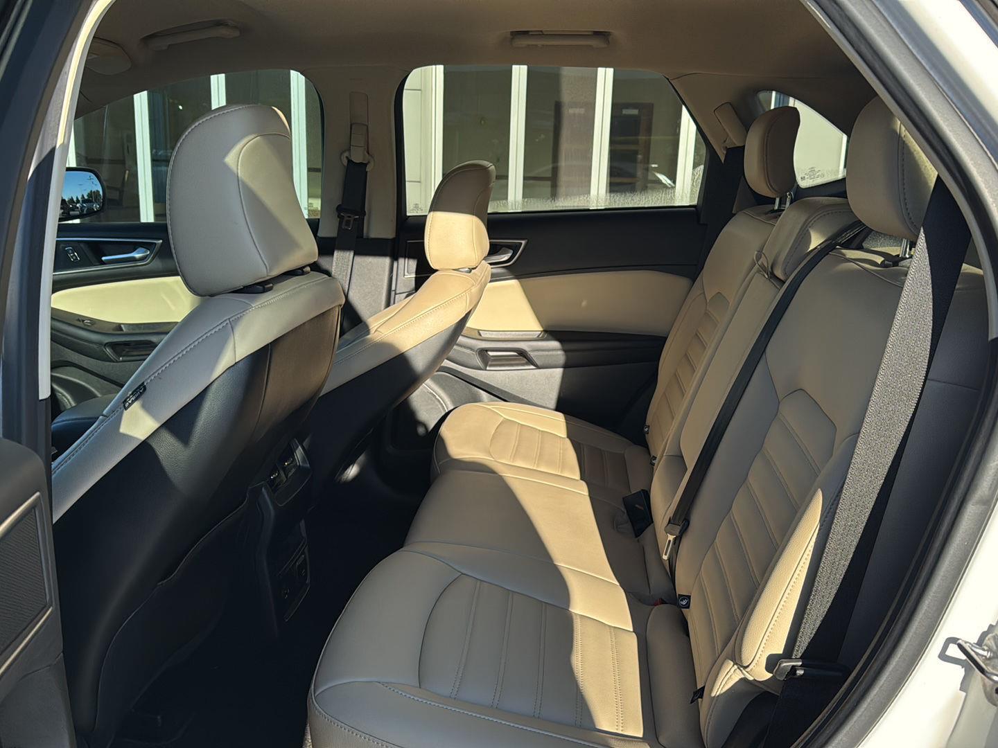 2022 Ford Edge SEL - Photo 10