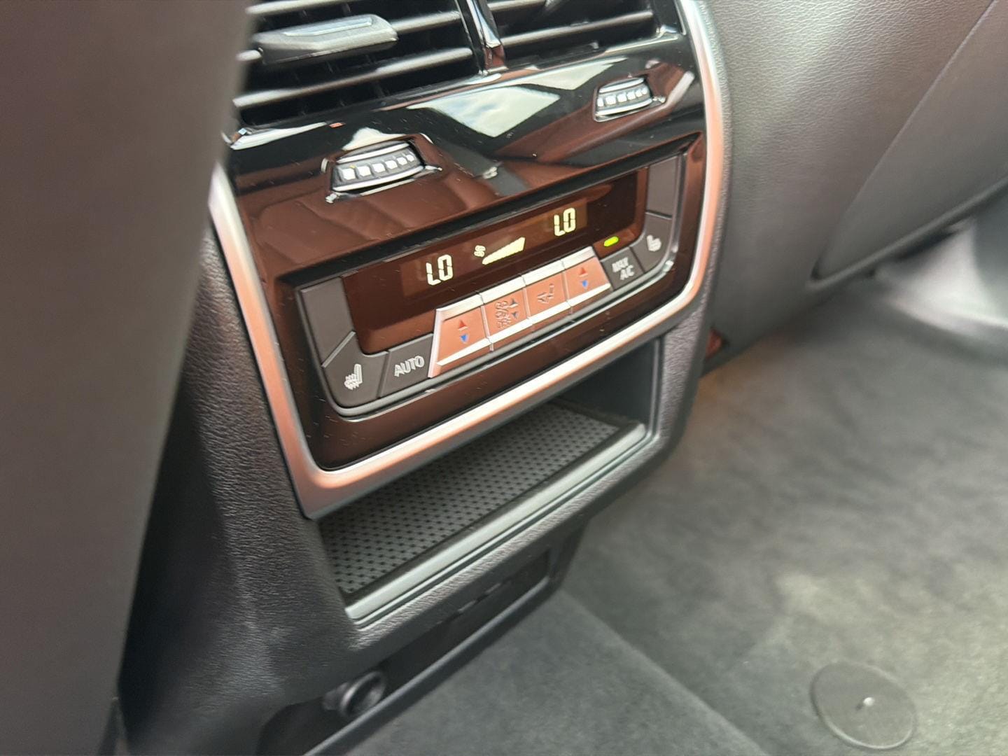 2026 BMW X5 40i - Photo 12