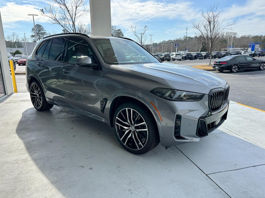 New 2026 BMW X5 sDrive40i SUV