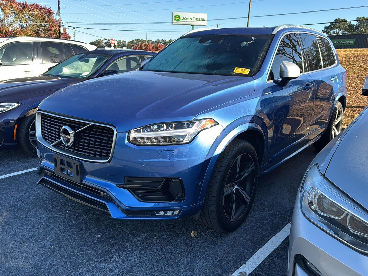 2019 Volvo XC90 R-Design