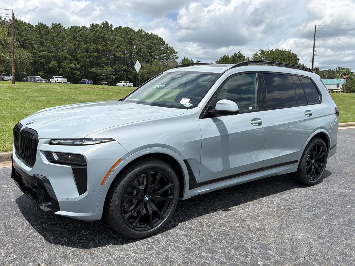 2027 BMW X7 SUV 