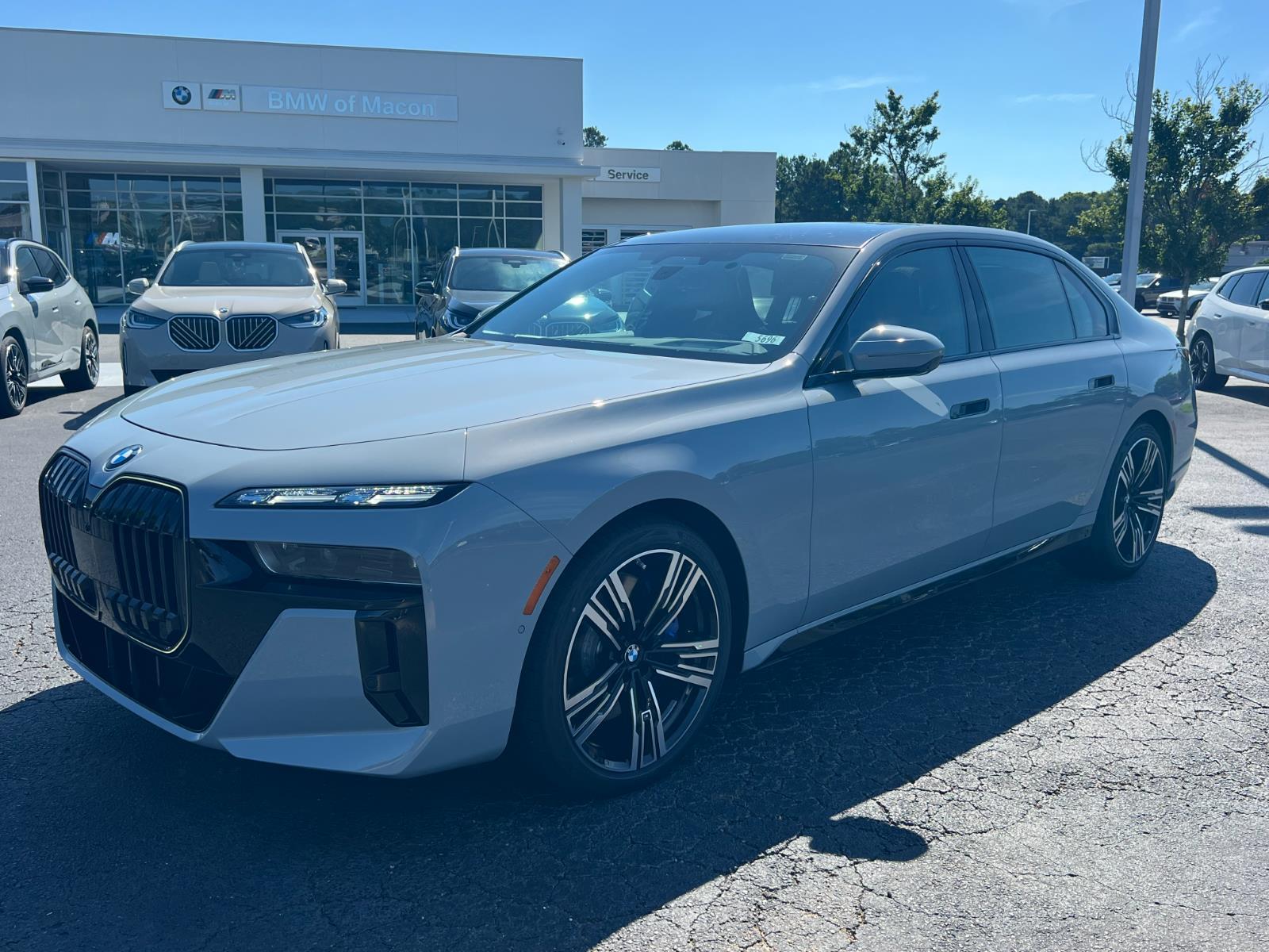 2025 BMW 740i Sedan 