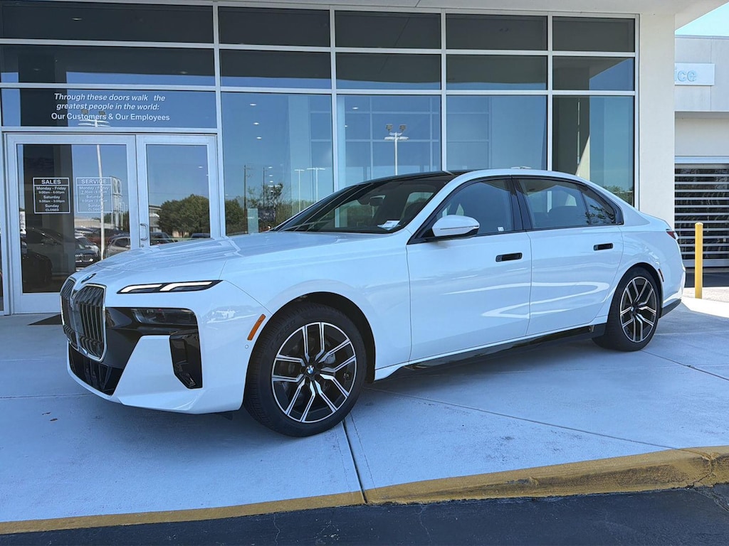 New 2026 BMW 740i xDrive Sedan