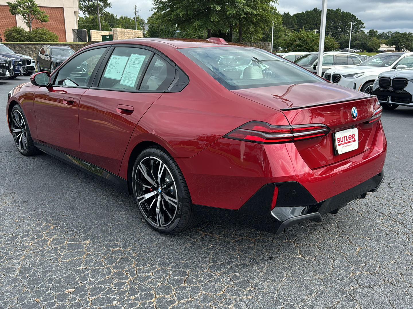 2025 Bmw 530i Sedan photo 2