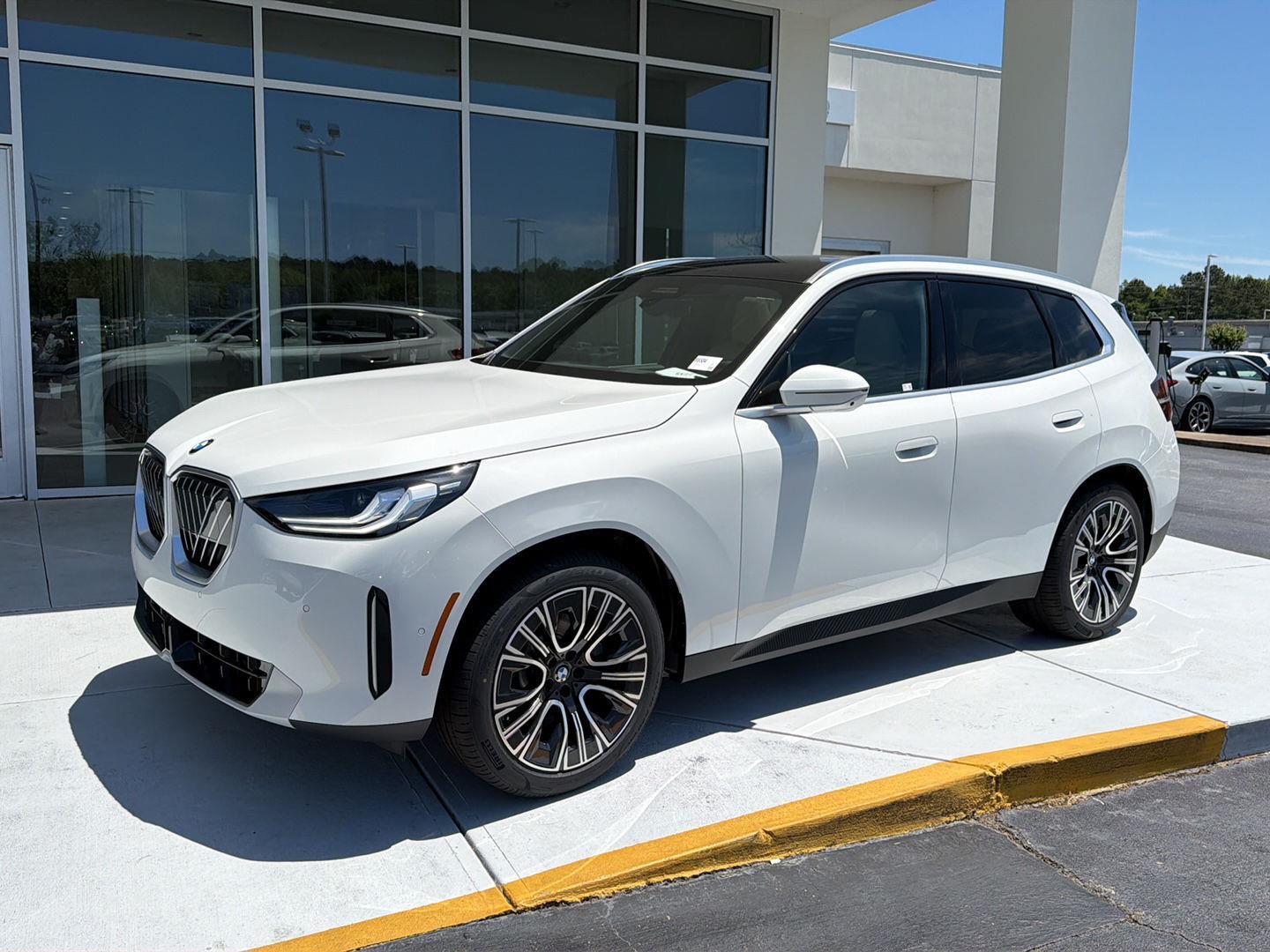 2026 BMW X3 30 XDRIVE's photo