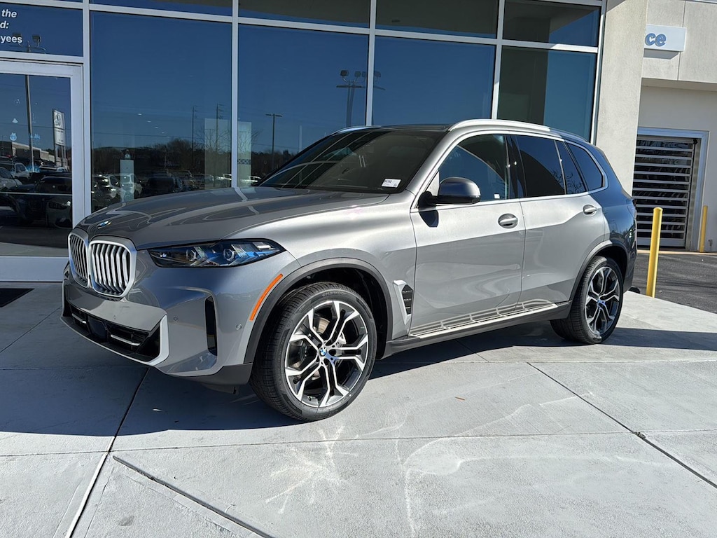 New 2026 BMW X5 sDrive40i SUV