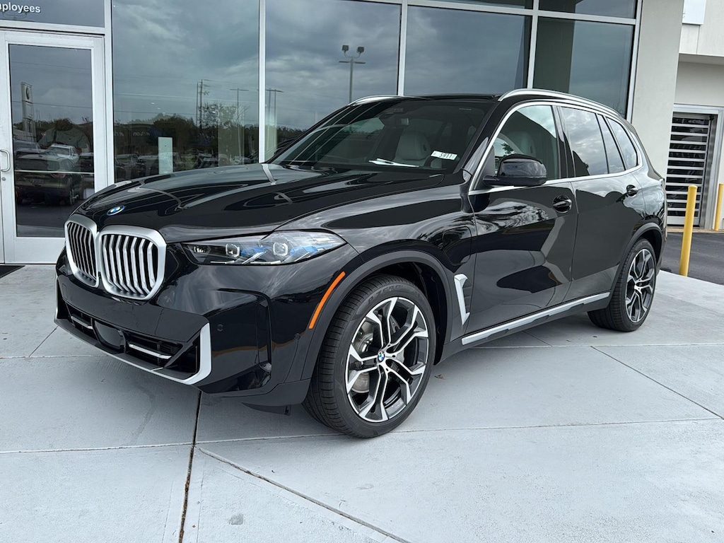 New 2026 BMW X5 PHEV xDrive50e SUV