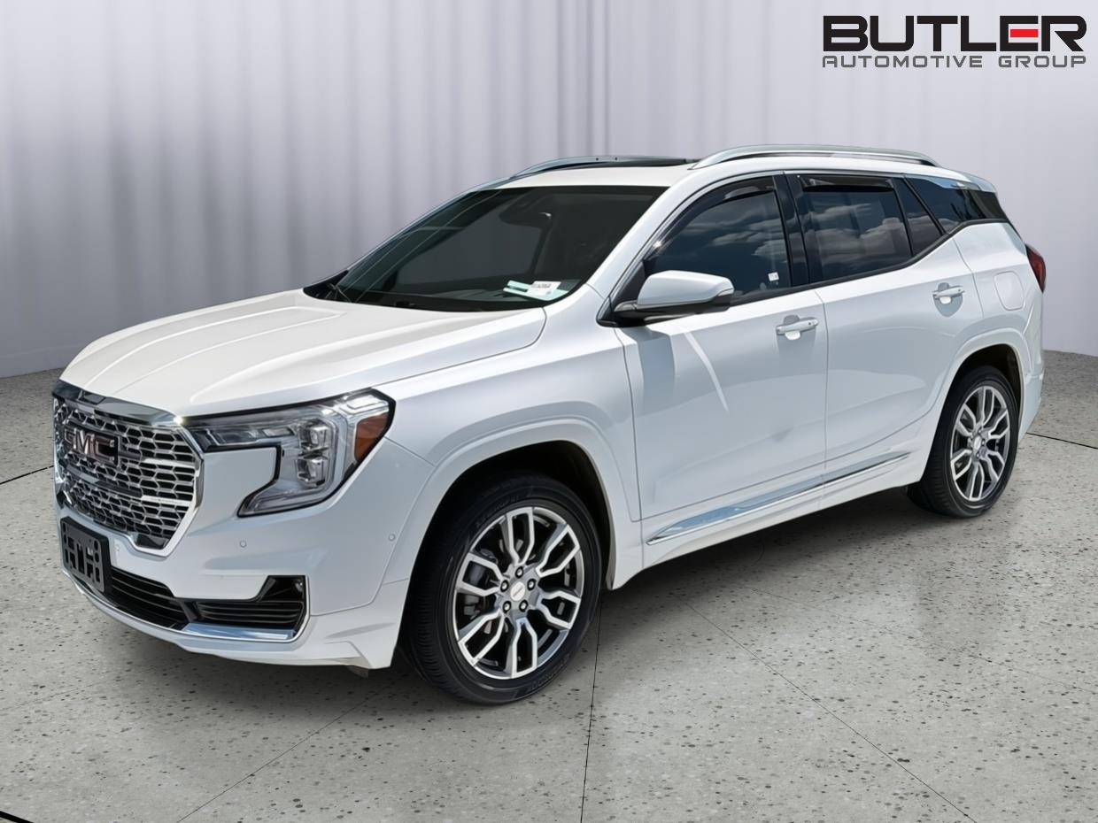2024 GMC Terrain Denali AWD's photo