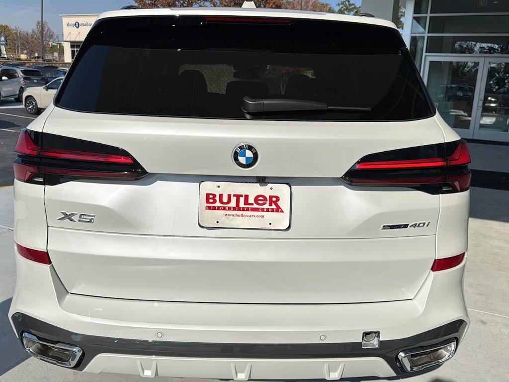 New 2026 BMW X5 sDrive40i SUV