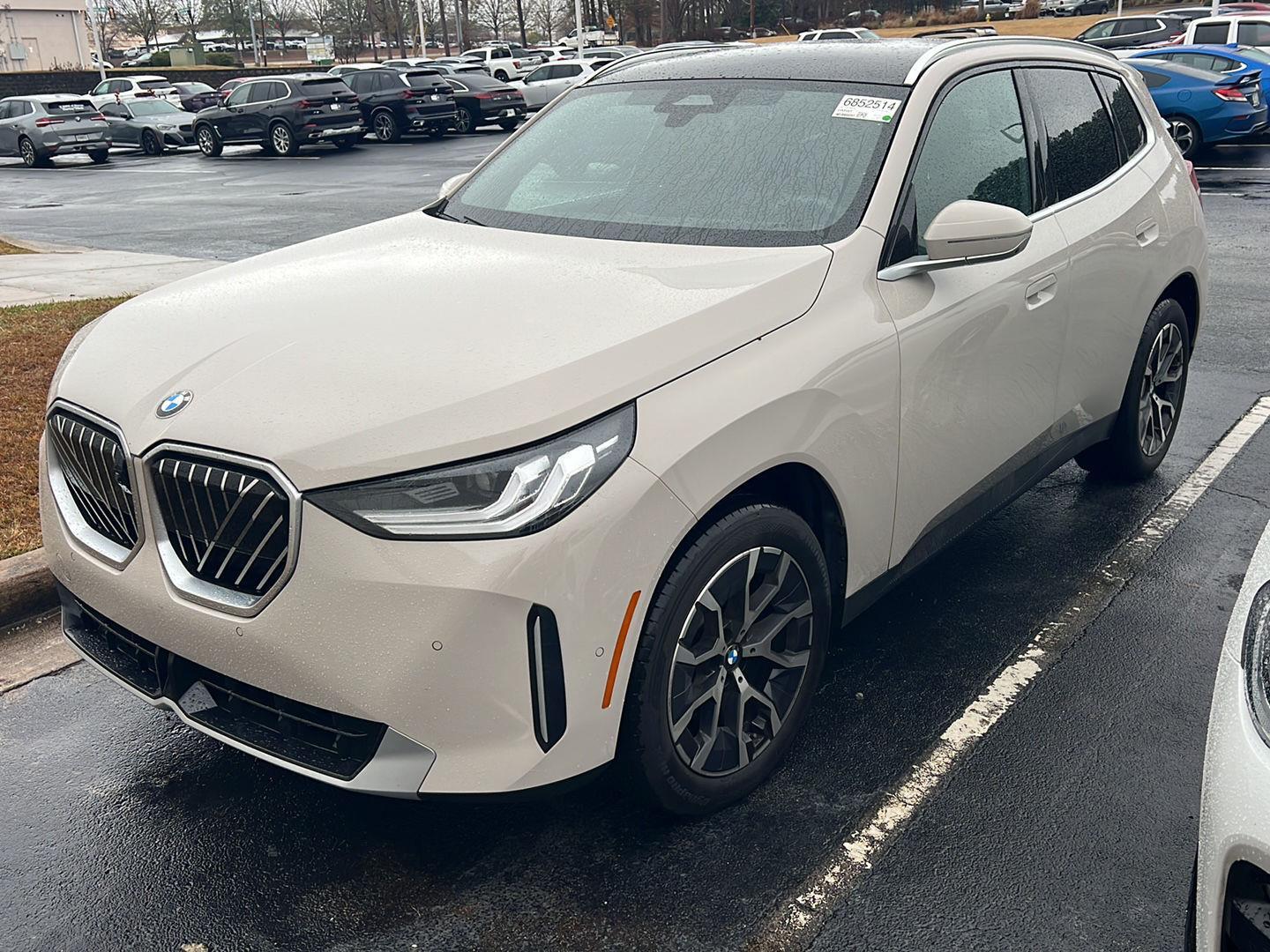 2025 BMW X3 30's photo