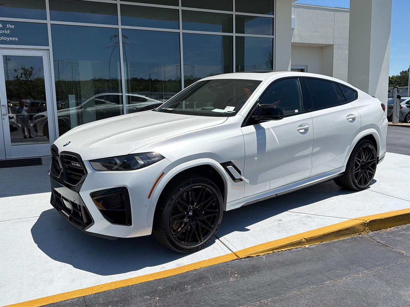 2027 BMW X6 M Competition's photo