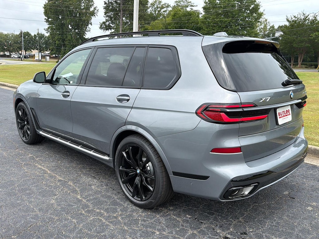 New 2027 BMW X7 xDrive40i SUV