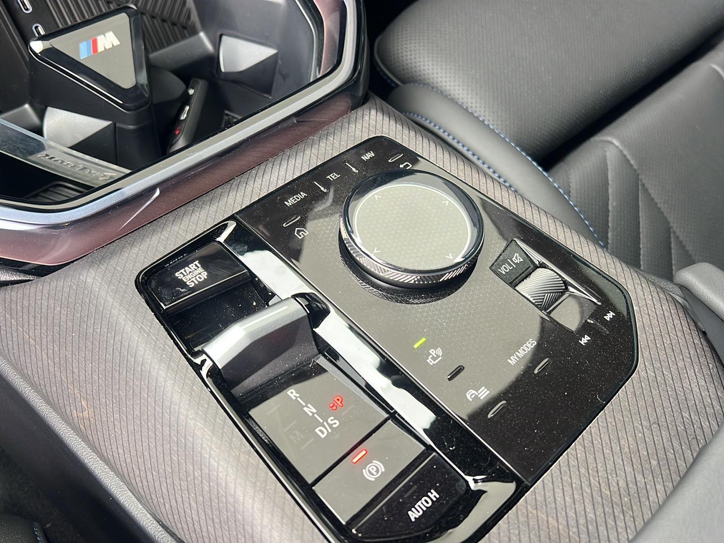 2026 BMW X3 30 - Photo 26