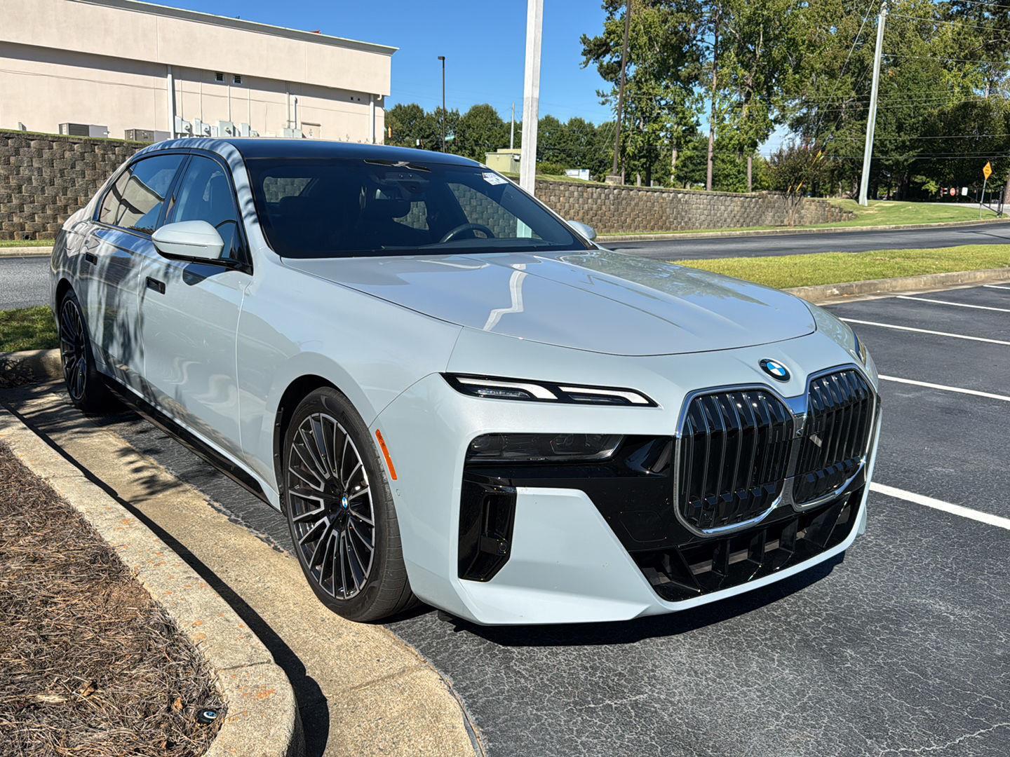 2024 Bmw 740i Sedan photo 4