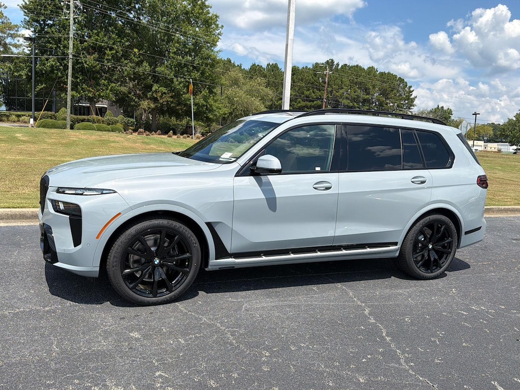 New 2027 BMW X7 xDrive40i SUV