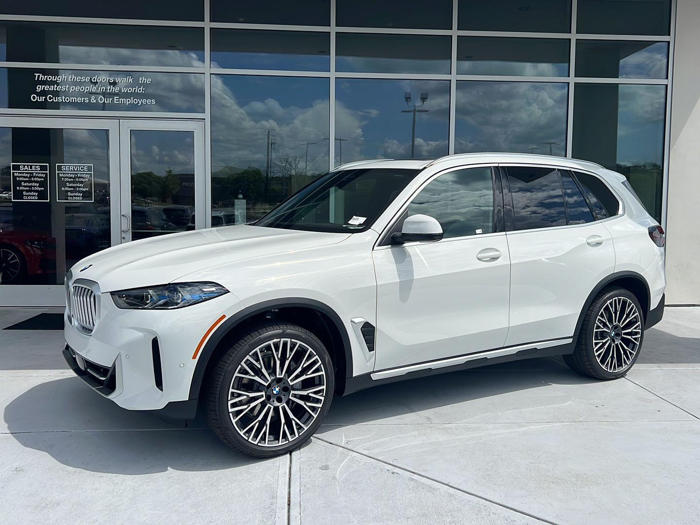 2026 BMW X5 sDrive40i's photo