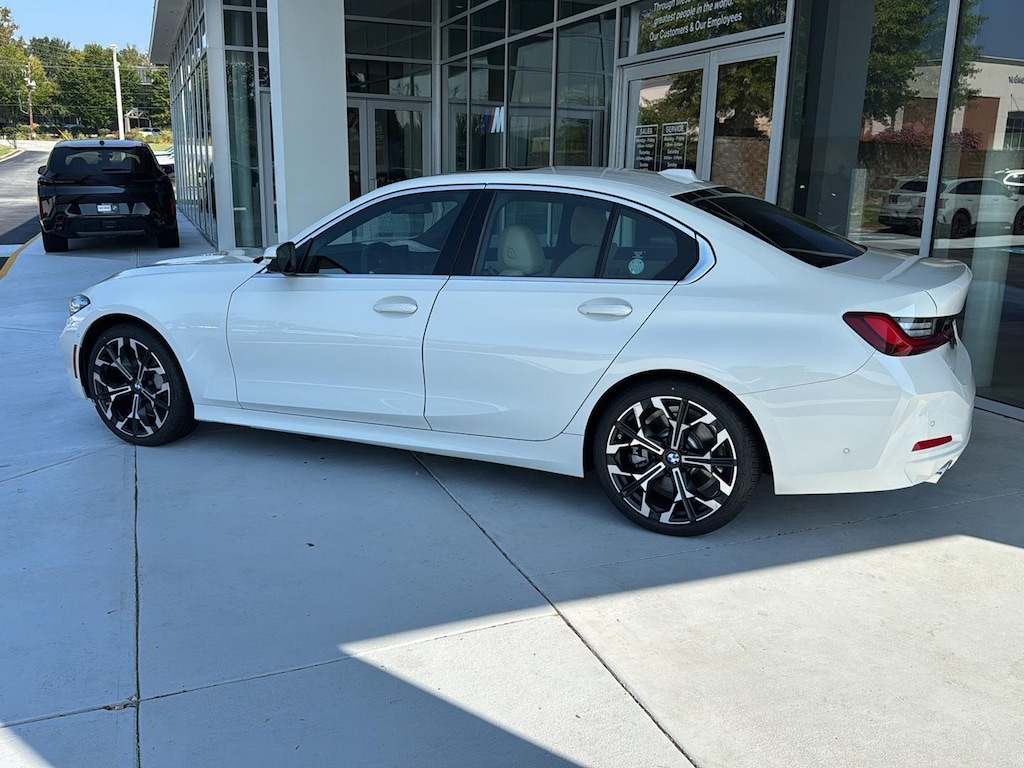 New 2025 BMW 330i  Sedan