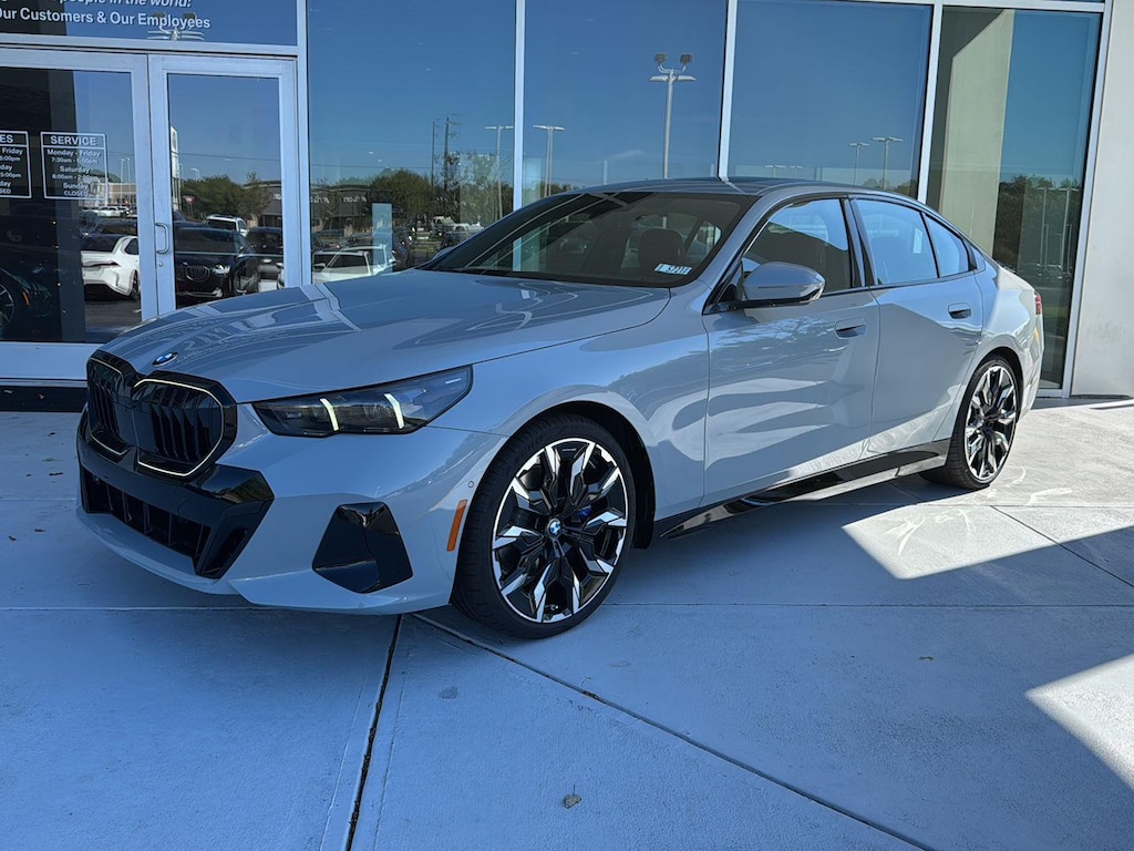 New 2026 BMW 530i  Sedan