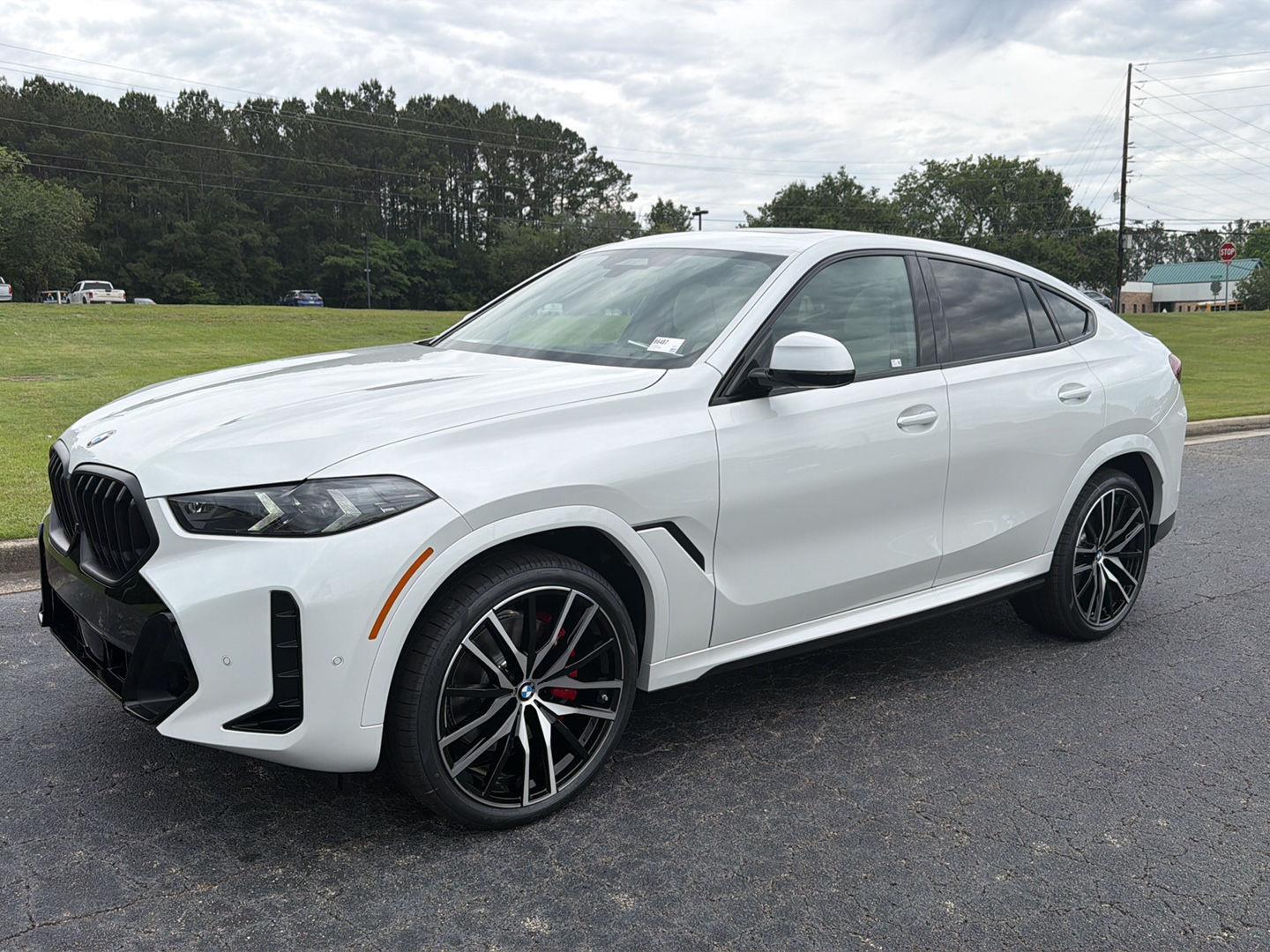 2027 BMW X6 xDrive40i's photo