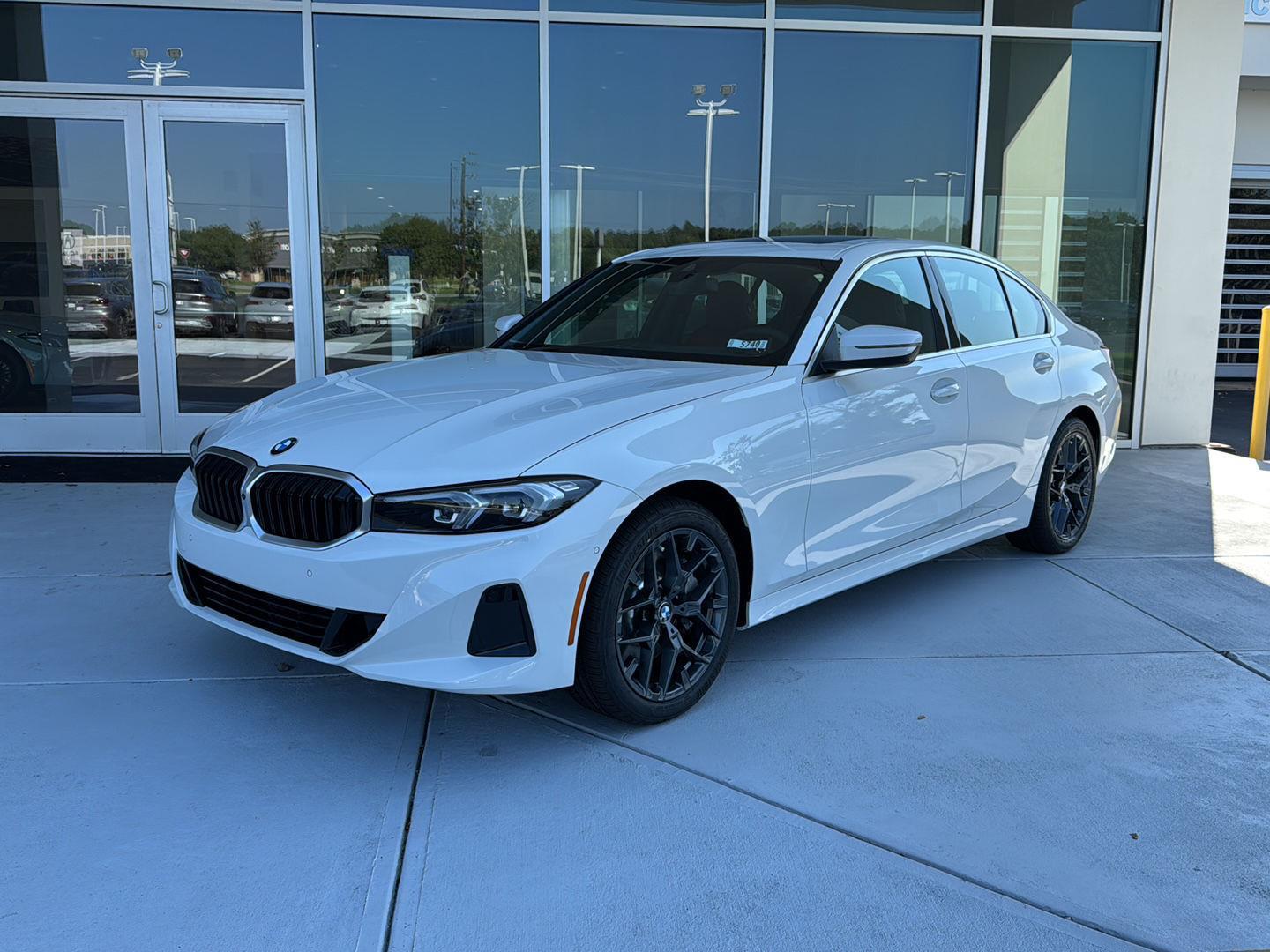 2025 BMW 330i Sedan 