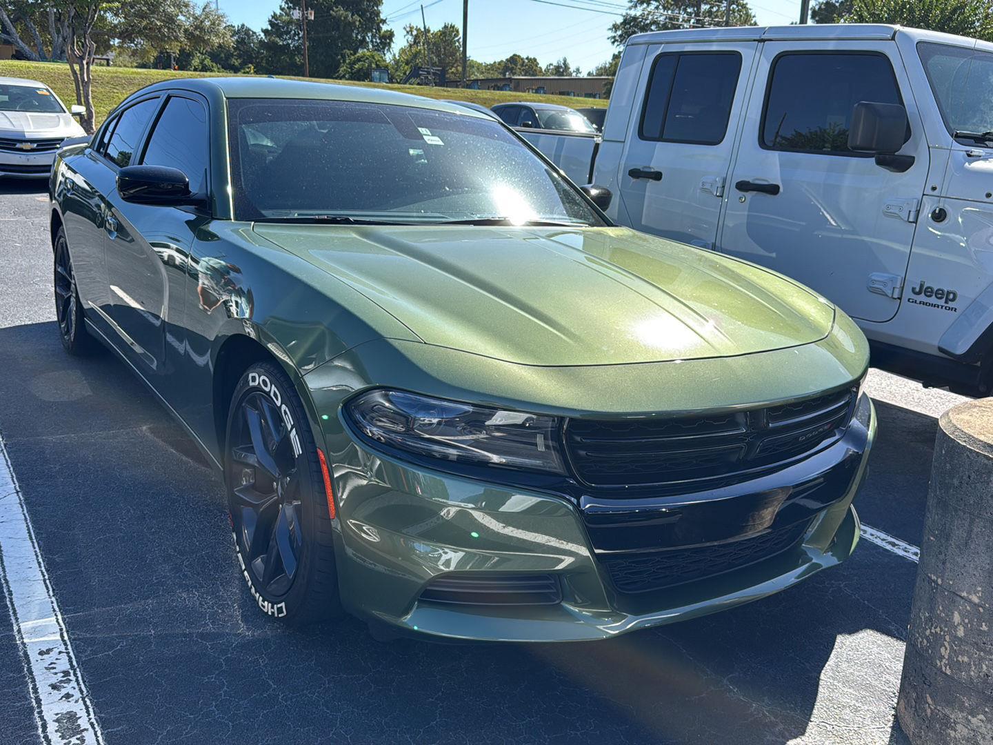 2023 Dodge Charger SXT photo 2