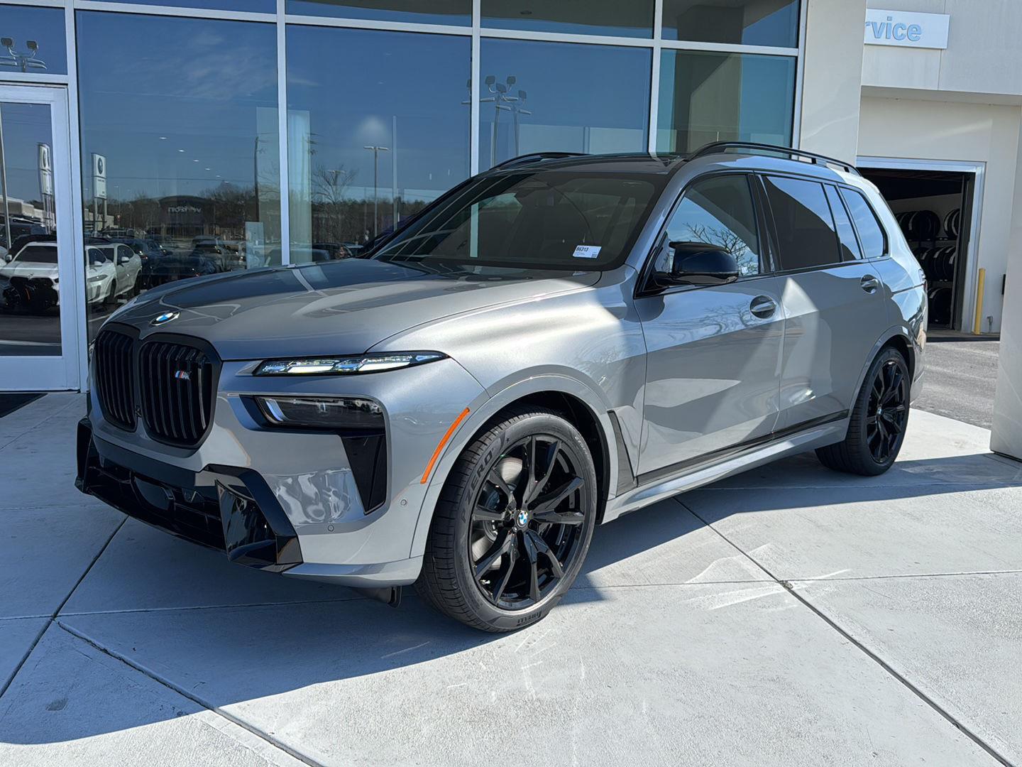 2026 BMW X7 M60i's photo