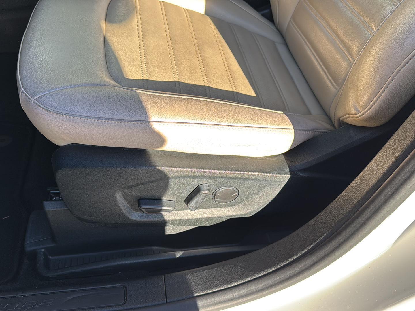 2022 Ford Edge SEL - Photo 28