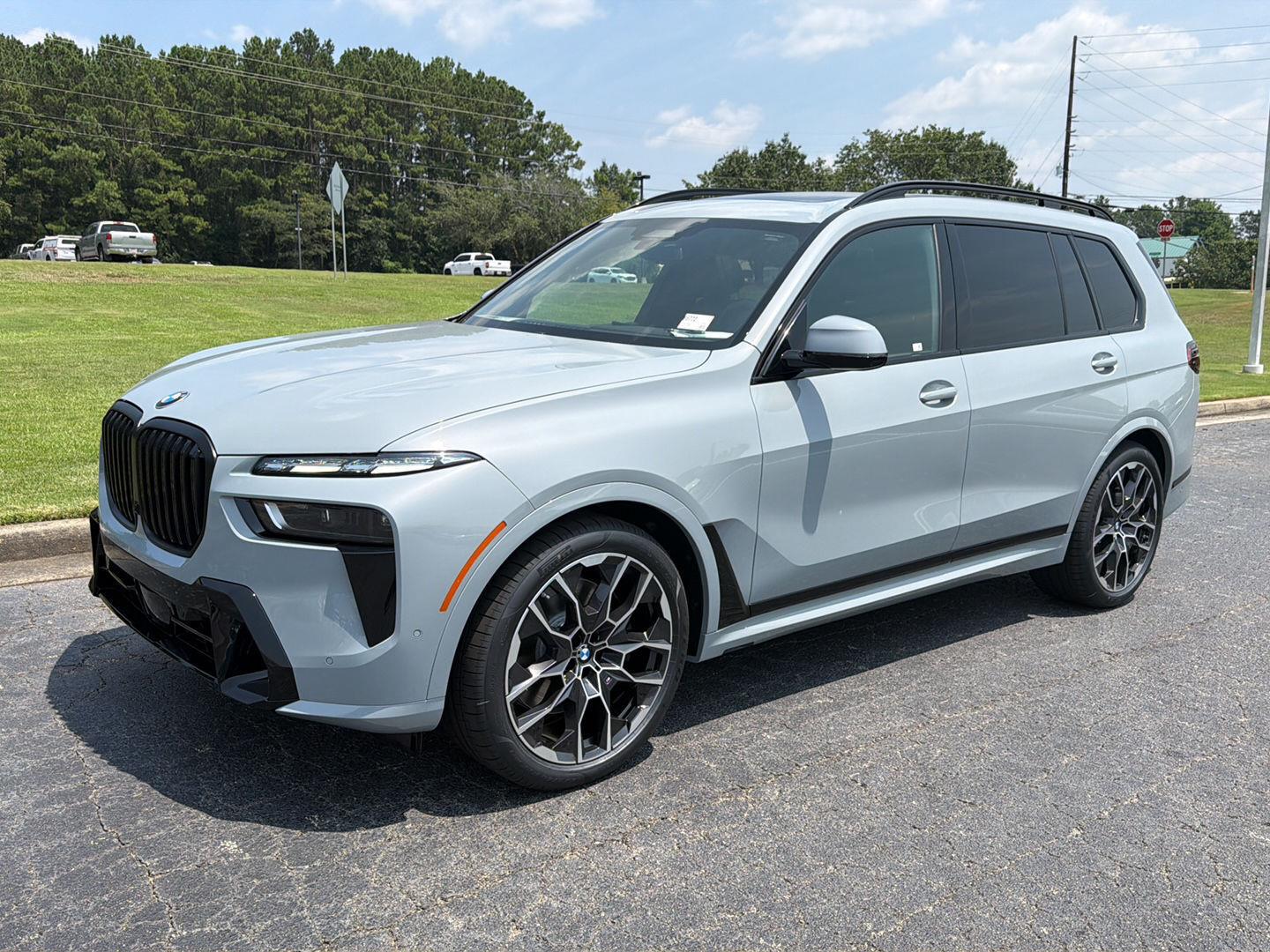 2027 BMW X7 SUV 