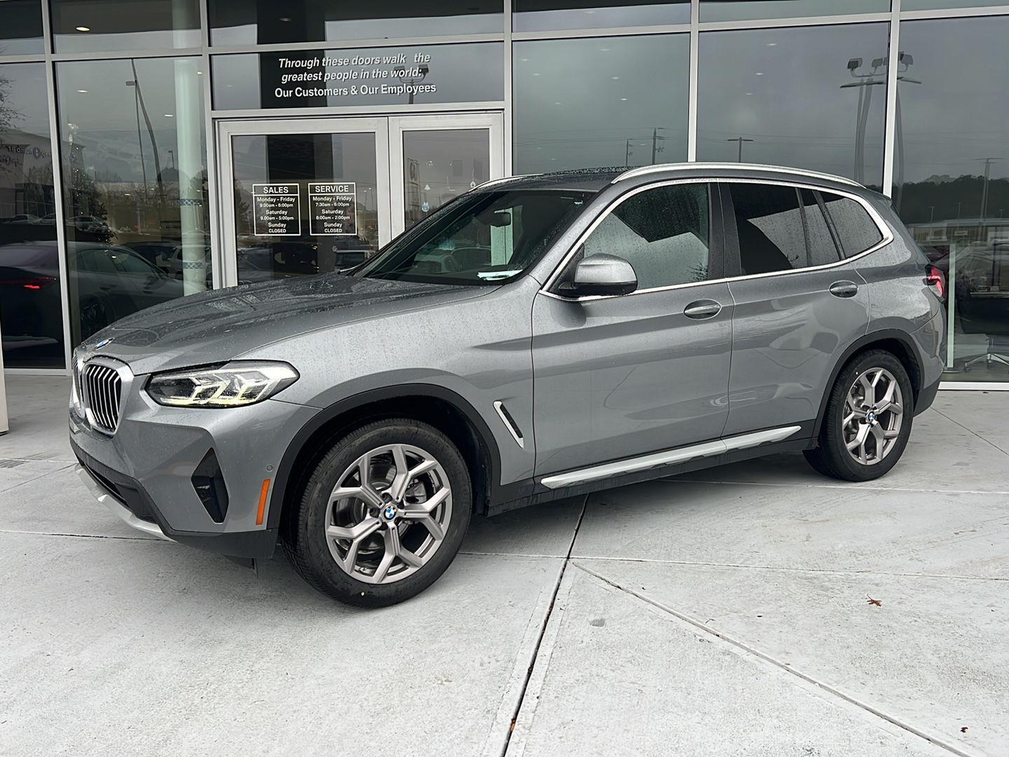 2023 BMW X3 30i's photo