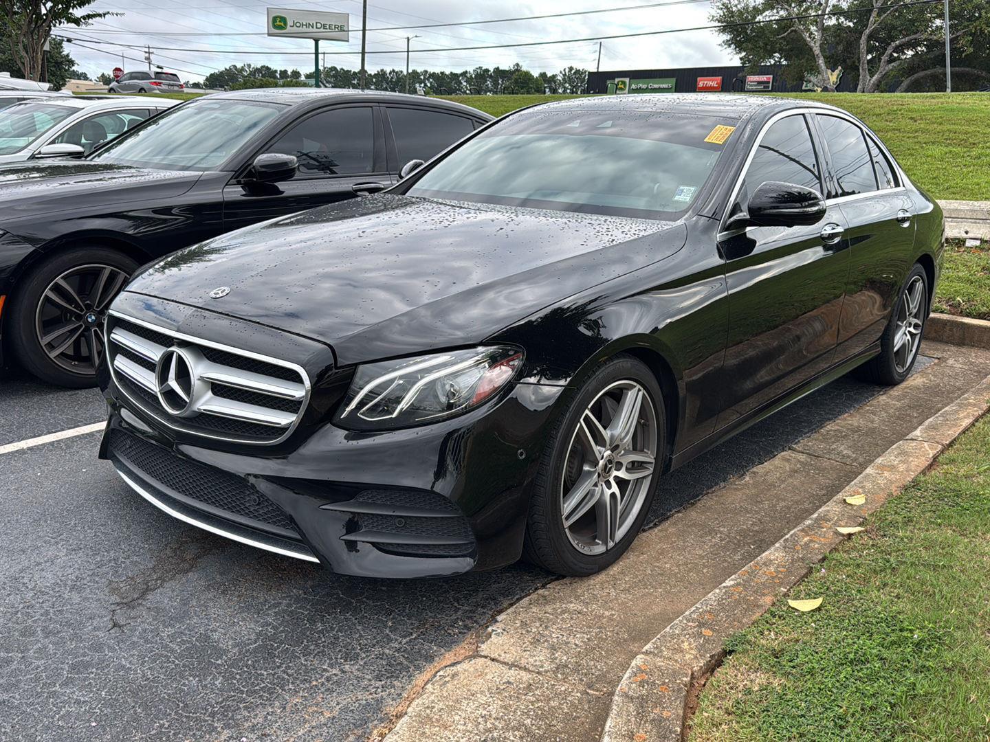 2020 Mercedes Benz E 350 Sedan photo 2