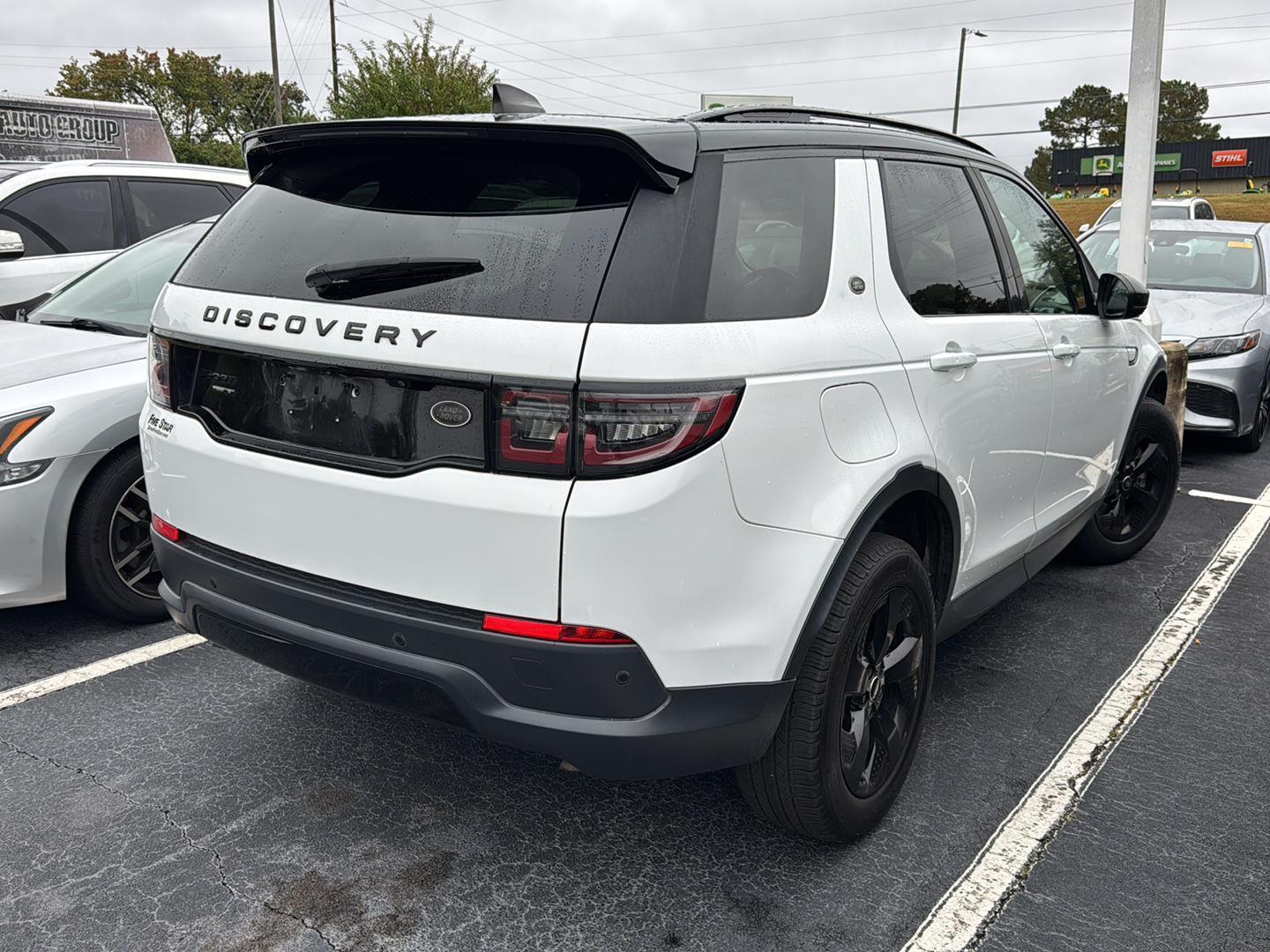 2020 Land Rover Discovery Sport S photo 4