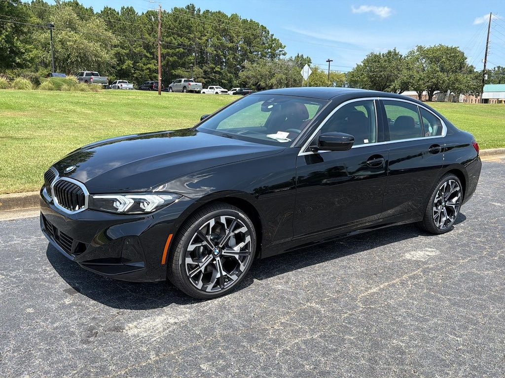 New 2026 BMW 330i xDrive Sedan