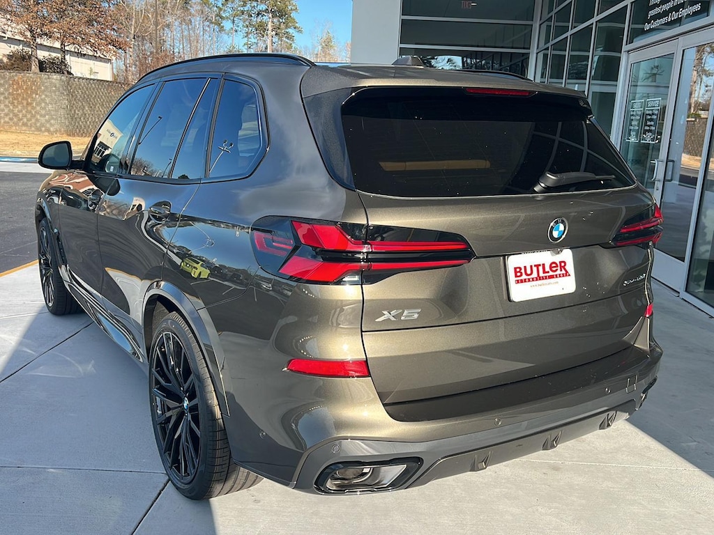 New 2026 BMW X5 sDrive40i SUV