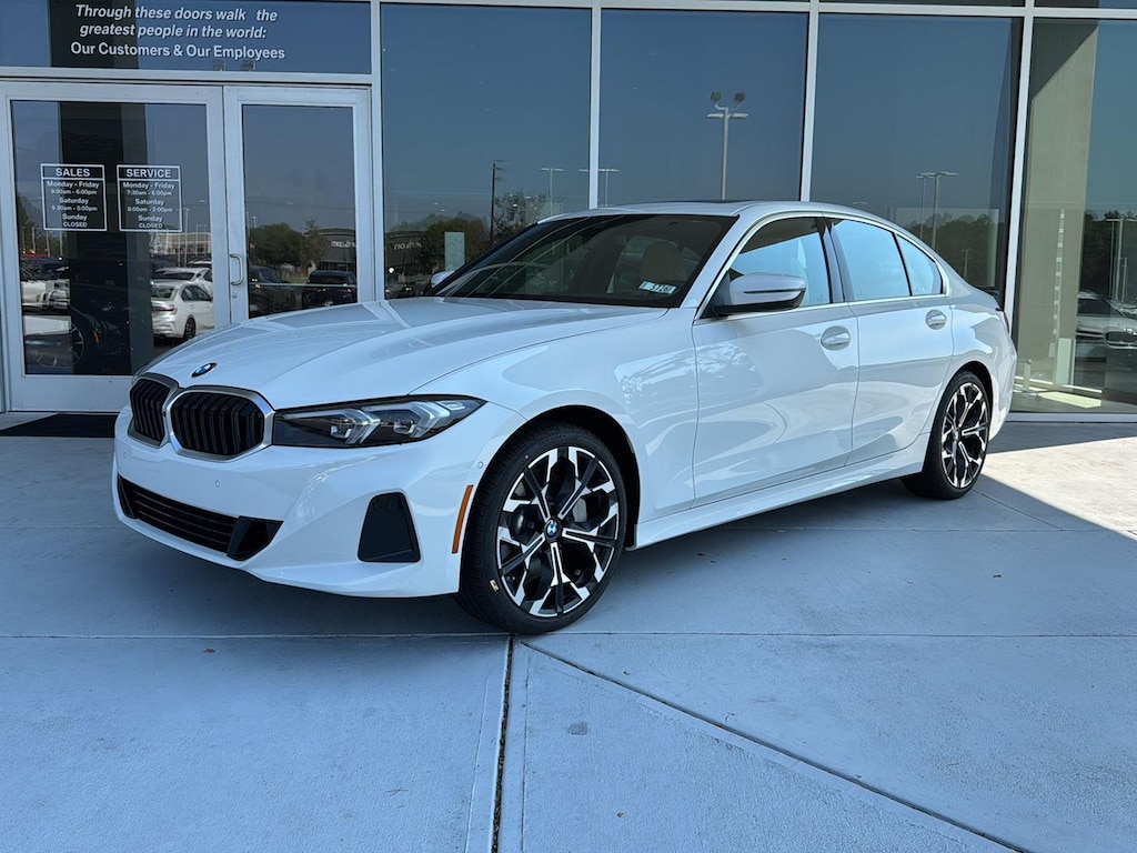 New 2025 BMW 330i  Sedan