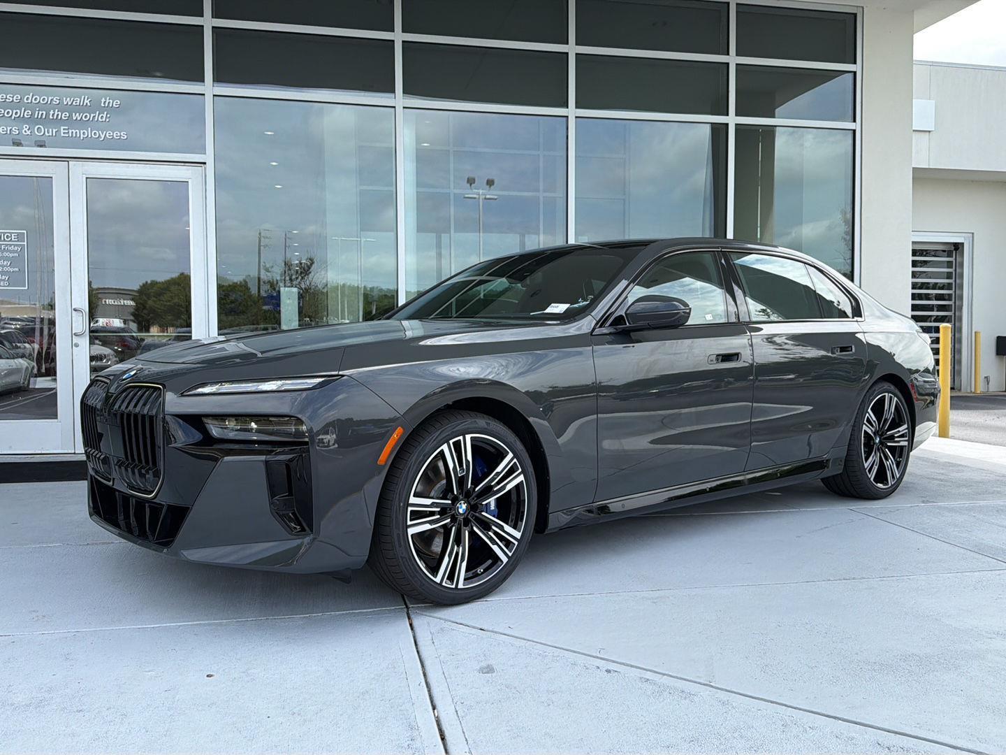 2026 BMW 7 Series 740i xDrive Sedan's photo