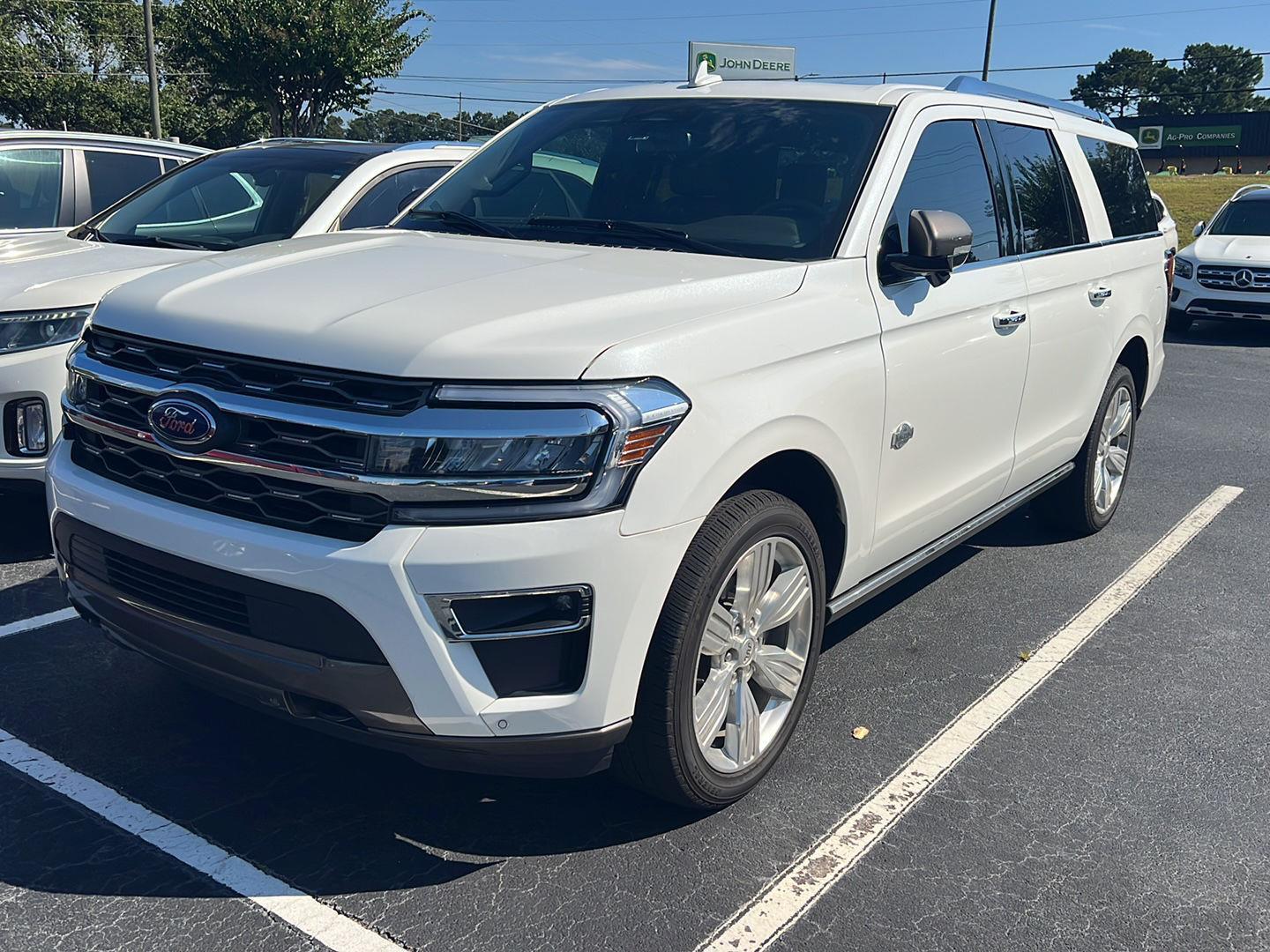 2023 Ford Expedition MAX King Ranch photo 2
