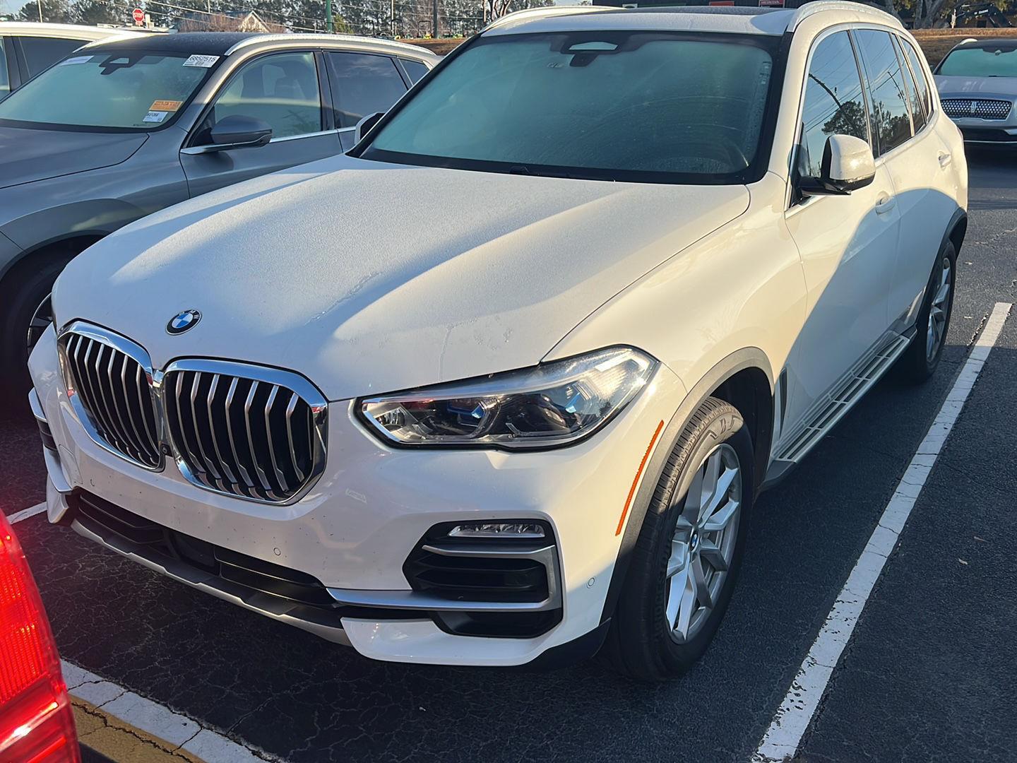 2020 BMW X5 40i's photo