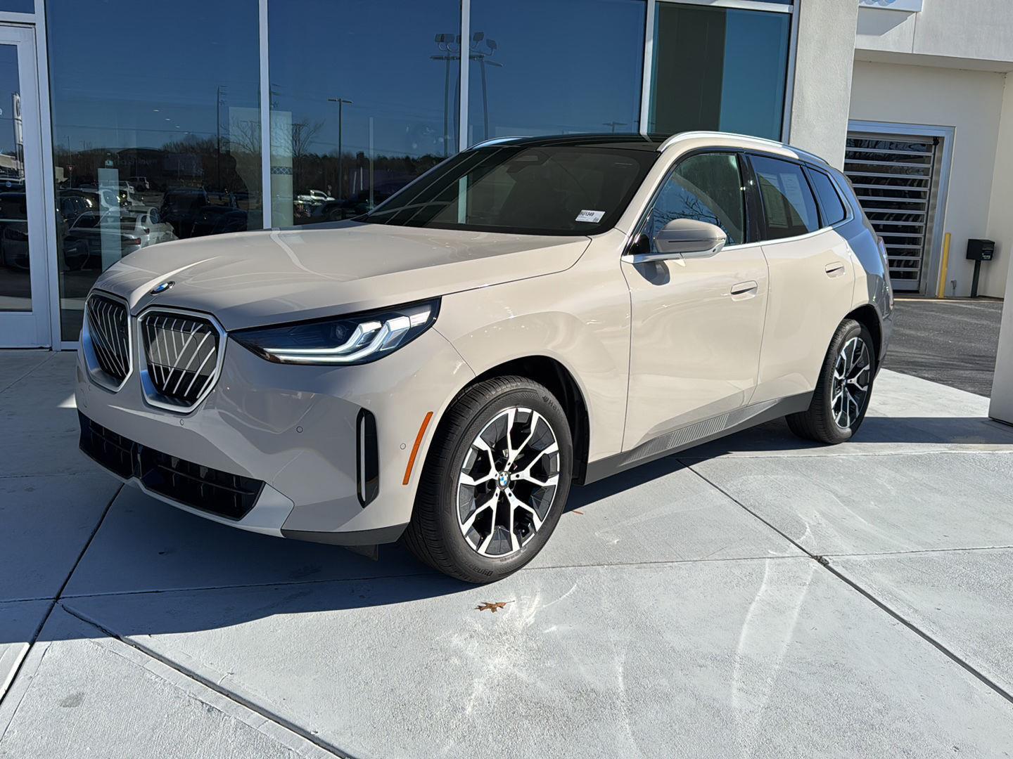 2025 BMW X3 30's photo